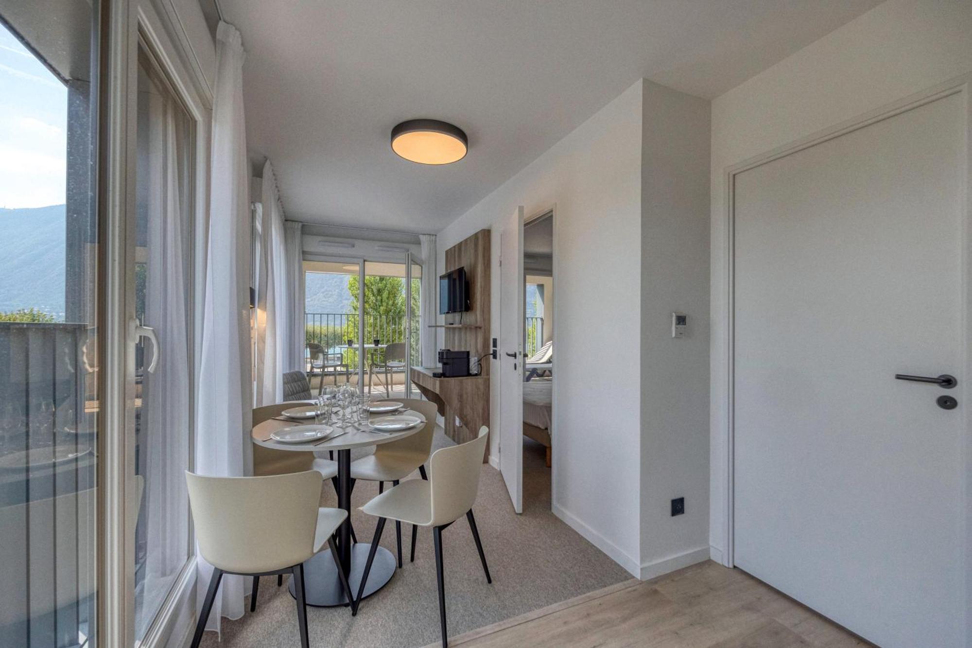 Kosy Appart'Hotels - Residence Du Lac Aix-les-Bains Exteriör bild