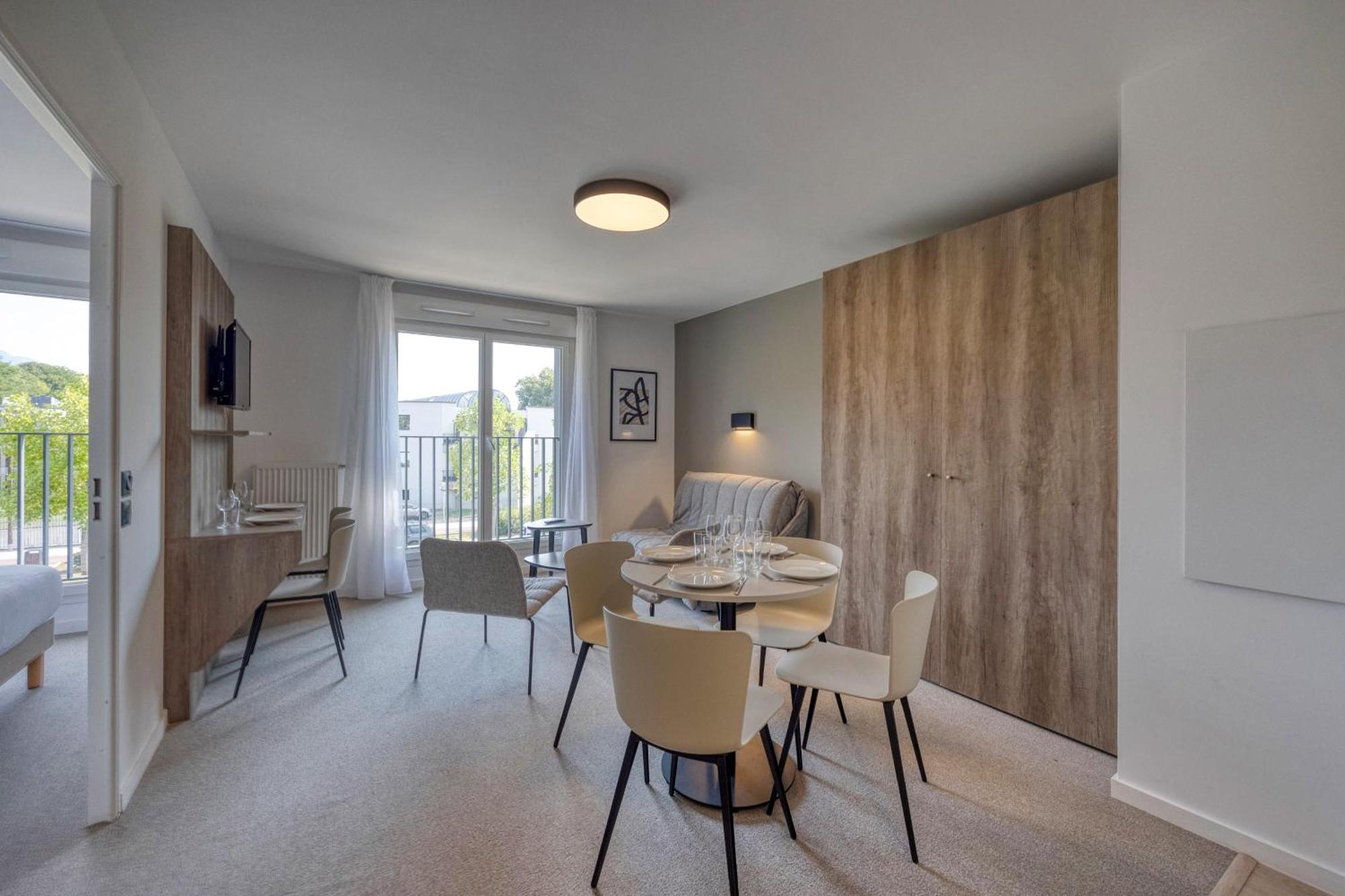 Kosy Appart'Hotels - Residence Du Lac Aix-les-Bains Exteriör bild