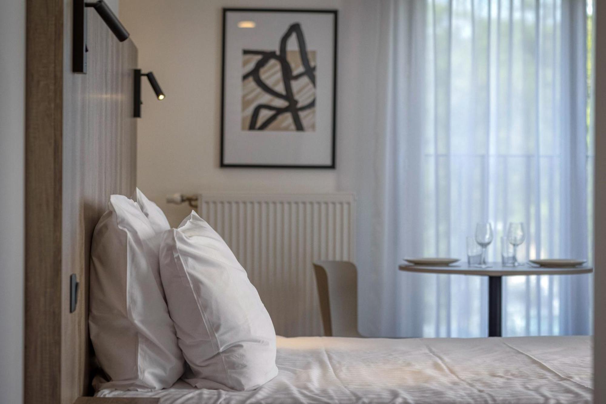 Kosy Appart'Hotels - Residence Du Lac Aix-les-Bains Exteriör bild